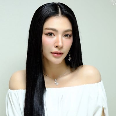 🌷Debbie 🌷🌻💛+🍑=WE's profile picture