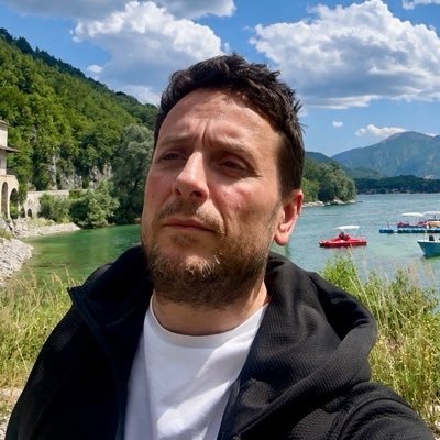ℂ𝕝𝕒𝕦𝕫𝕚𝕟𝕙𝕠©'s profile picture