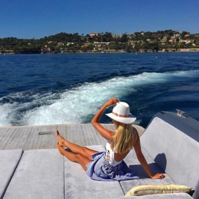 Mona's profile picture