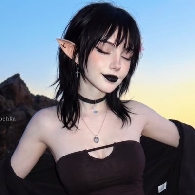  𝔄𝔰𝔱𝔞 𓆩︎༒𓆪's profile picture