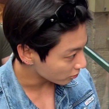 isa vai ver o bts's profile picture