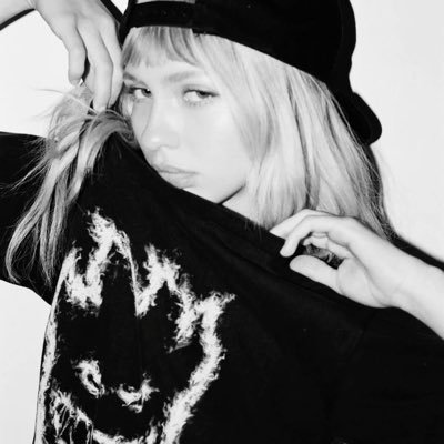 cutekittensx's profile picture