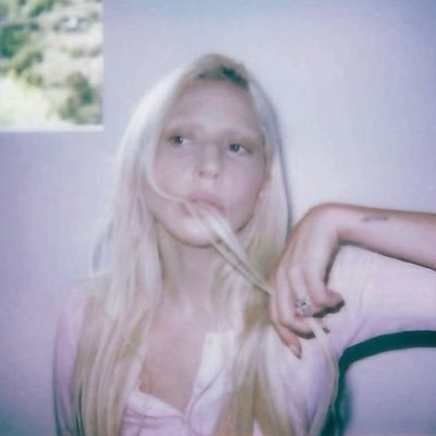 duda juridico artpop ⚢'s profile picture