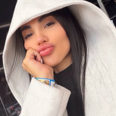 kariconica's profile picture