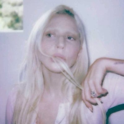 artpoplanet's profile picture