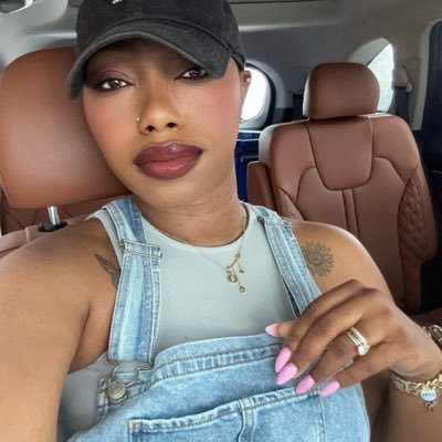themultiplemom's profile picture