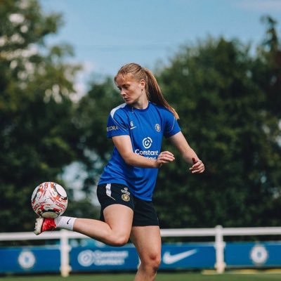 Lorna 💙's profile picture
