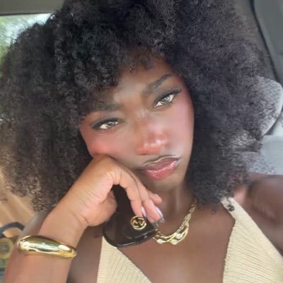 VEE🪽🌊's profile picture