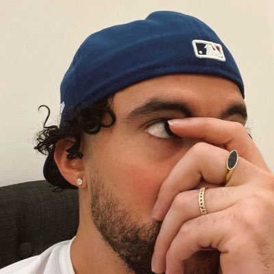 Val⚡️'s profile picture