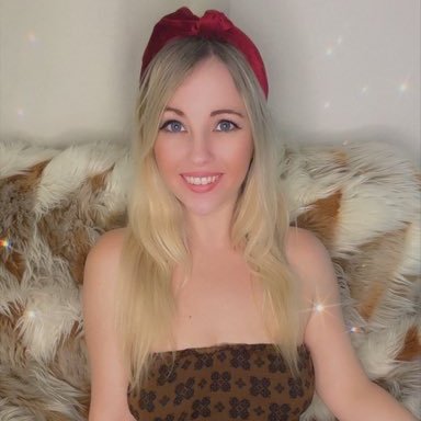 🛸 Laura Faye 🐉's profile picture