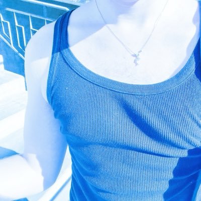 p · ⋆ 🌊🩻's profile picture