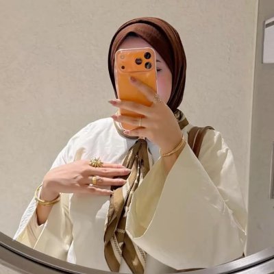 AyeshaSKhan5's profile picture