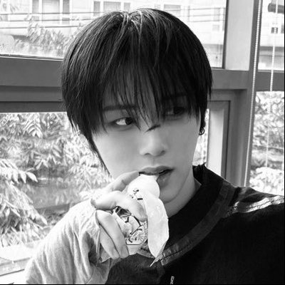 a 🖤🏠's profile picture
