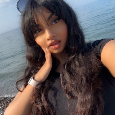 b.'s profile picture