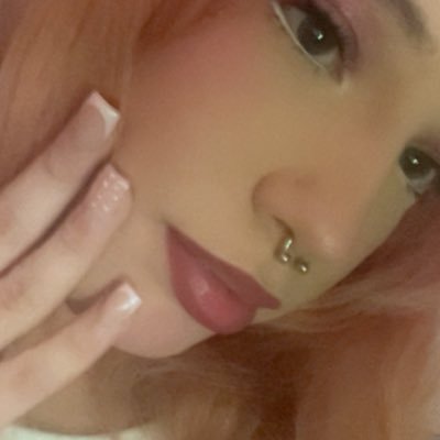 xosnenfiwk's profile picture