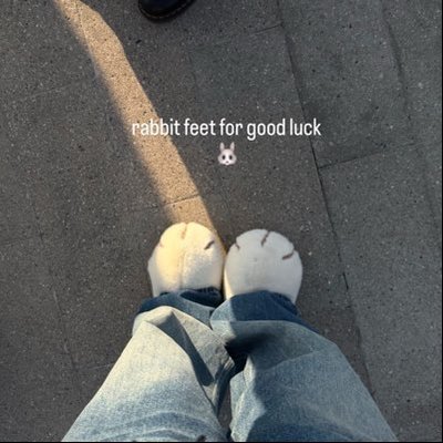 ₊˚꩜ พิน ✮˚₊'s profile picture