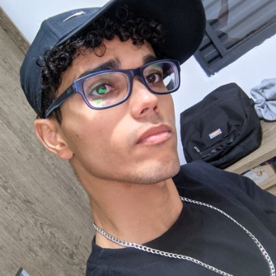 tenhoborderline's profile picture