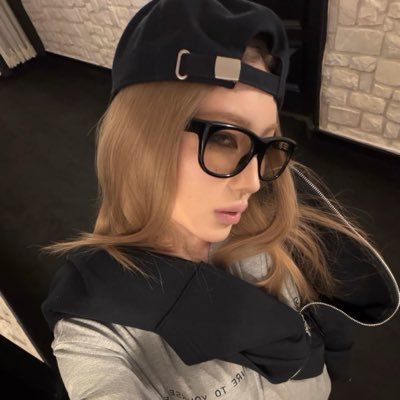 when in need call rawan's profile picture