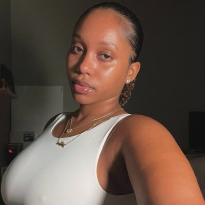 $B's profile picture