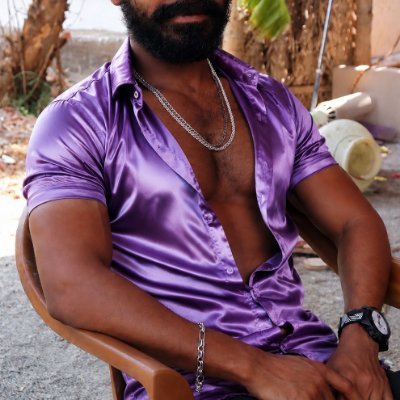 Mr silk shirt's profile picture