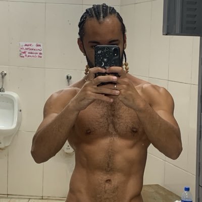 James ✩ ✩ ✩'s profile picture