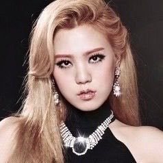nanalizzyraina's profile picture