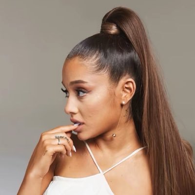 touchmelovely's profile picture
