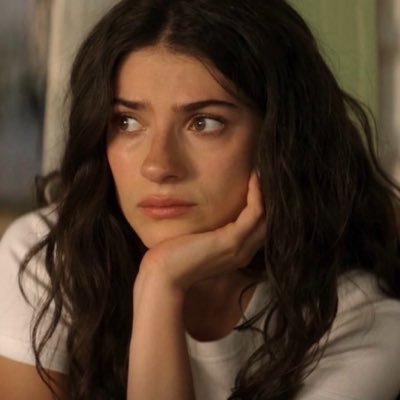 olívia 💬's profile picture