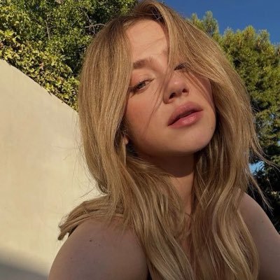 analu viu o the weeknd's profile picture