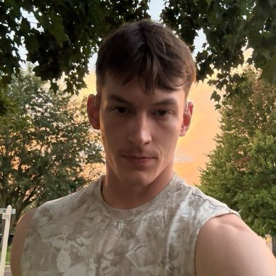h's profile picture