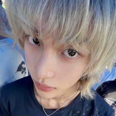 ᶻz ₍ _ _ ₎'s profile picture