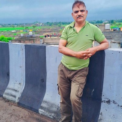 Dev Singh's profile picture