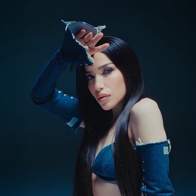 Burcu Güneş's profile picture