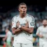 𝕄𝕒𝕕𝕣𝕚𝕕𝕚𝕤𝕥𝕒 ⚪👑 的头像
