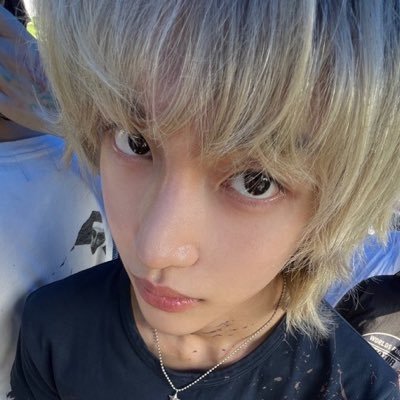 eli.'s profile picture