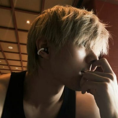 𝐧𝐚𝐲🍂's profile picture