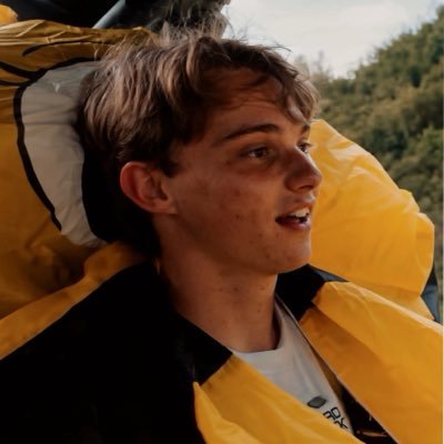 fra 𑣲 🐝's profile picture