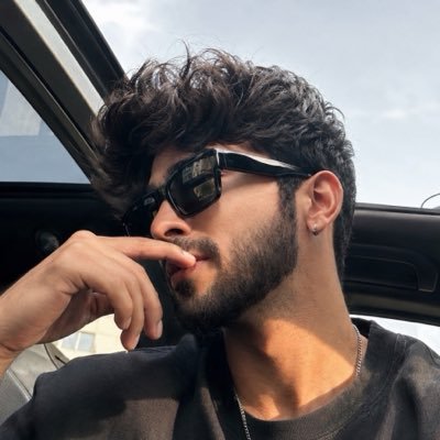 uyirey_'s profile picture
