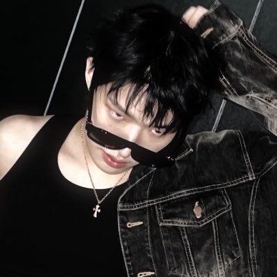 s ⋆⭒˚🎸｡⋆'s profile picture