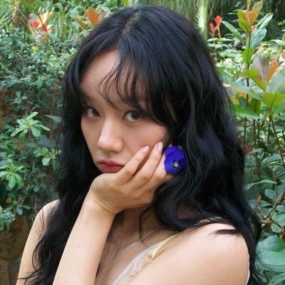 hugsawlee's profile picture