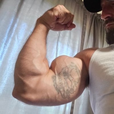 musclepraise's profile picture