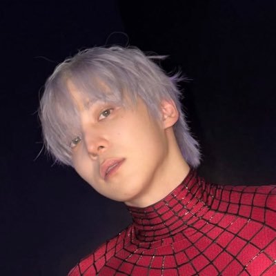 atinyarmyellie's profile picture