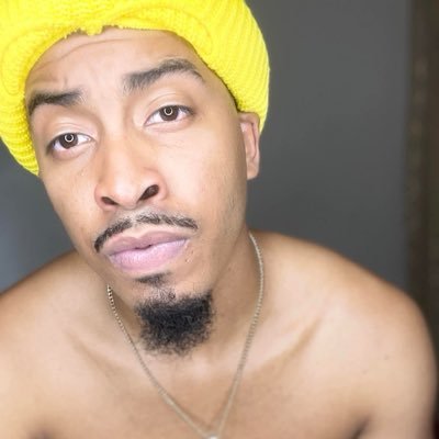 MR. ROGERZ 🏡's profile picture