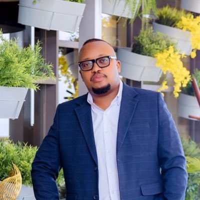 RobCyubahiro's profile picture