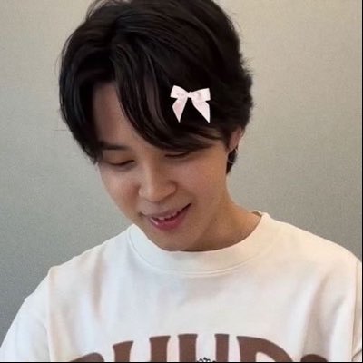 anny⁷ saw ltb & pied piper's profile picture