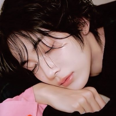 정한 모먼트's profile picture