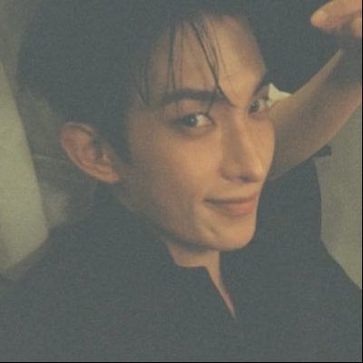 cat ఇ's profile picture