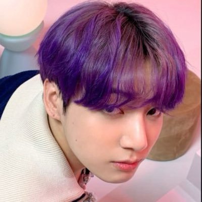 vale ៹ vai ver o bts's profile picture