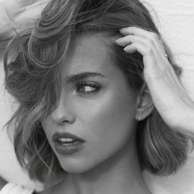 𝓜𝓒's profile picture