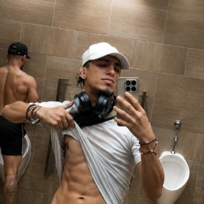 𝙽𝚎𝚊𝙼𝚊𝚒𝚔's profile picture